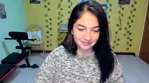Snapshot of littleprety6969 chatting on 06/29/26, 01:12 Mia Wednesday to Sunday 730 am to 1030 am Colombian Hour D online show from 06/29/26, 01:12