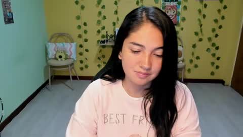 Snapshot of littleprety6969 chatting on 07/21/26, 02:36 Mia Wednesday to Sunday 730 am to 1030 am Colombian Hour D online show from 07/21/26, 02:36