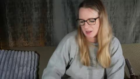 littleprincess92 online show from 02/12/25, 11:20