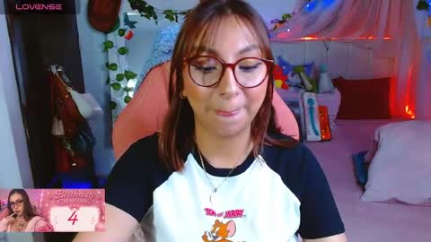 Snapshot of littlerouse_ chatting on 07/09/26, 07:45 Ruby Rouse online show from 07/09/26, 07:45