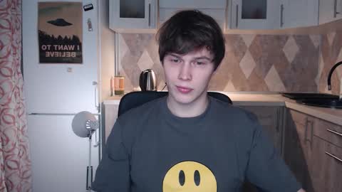 Snapshot of littlesadcabbage chatting on 02/13/26, 03:02 Sonnenschein online show from 02/13/26, 03:02