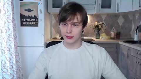 Snapshot of littlesadcabbage chatting on 02/27/26, 10:04 Sonnenschein online show from 02/27/26, 10:04