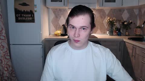 Snapshot of littlesadcabbage chatting on 04/05/26, 06:16 Sonnenschein online show from 04/05/26, 06:16