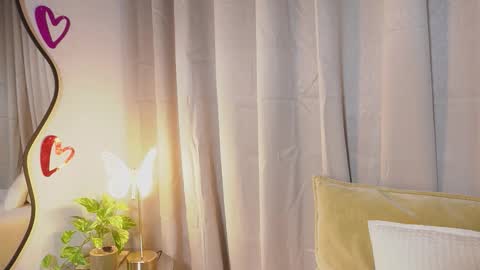 littletammy_ online show from 01/15/26, 04:00