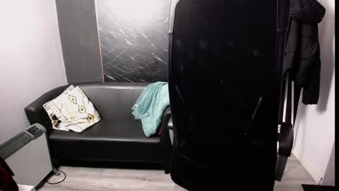 Snapshot of littleviki_ chatting on 01/16/25, 05:42 Viki online show from 01/16/25, 05:42