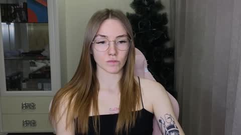 Eliana online show from 12/20/24, 02:38