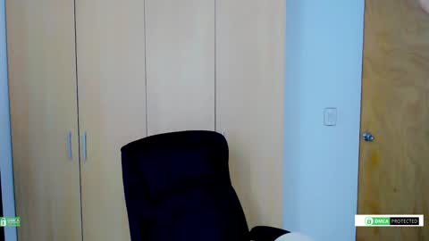 littlezhalem online show from 11/24/25, 05:29