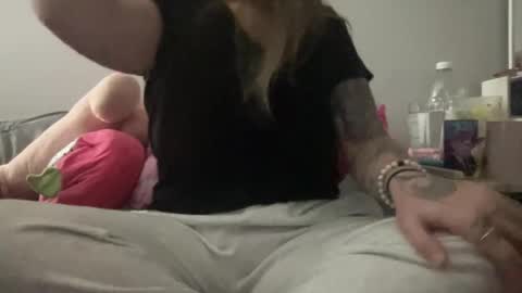 Snapshot of littytothetitty chatting on 01/11/25, 01:37 Nina online show from 01/11/25, 01:37