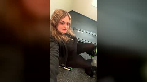 Snapshot of littytothetitty chatting on 03/30/26, 01:01 Nina online show from 03/30/26, 01:01