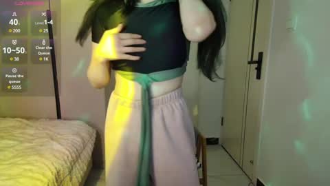 nana online show from 02/27/25, 02:21