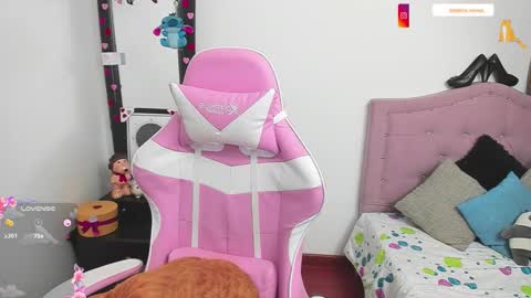 Katalina Novoa. online show from 03/15/26, 02:39