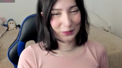 Liz online show from 10/28/25, 05:22