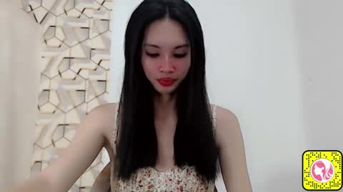 Lvia online show from 10/15/25, 11:27