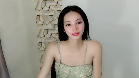 Lvia online show from 10/16/25, 10:00