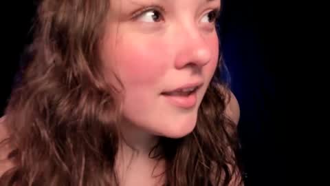 Snapshot of livinsubspace chatting on 09/21/25, 12:56 Liv online show from 09/21/25, 12:56