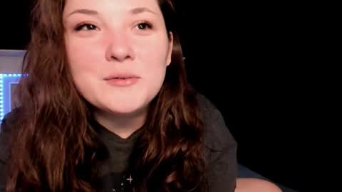 Liv online show from 11/15/25, 01:25