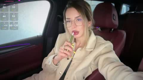 OnlyFans livia77   twitter liv20 4u online show from 04/15/26, 08:32