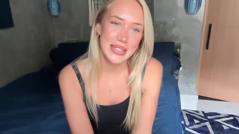 olivia online show from 02/25/26, 03:16