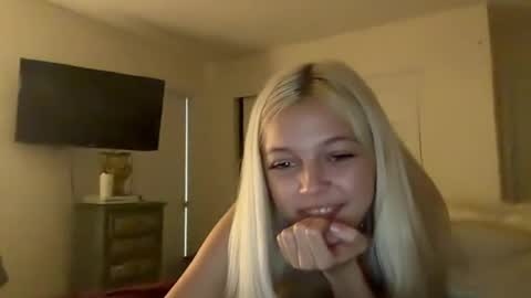 Livvy online show from 07/21/26, 04:48