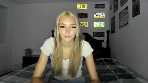 Livvy online show from 04/11/26, 04:50