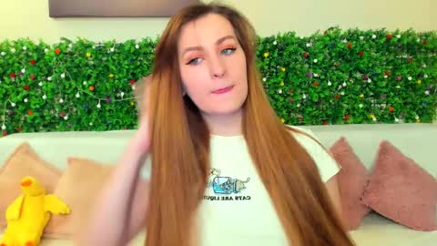 Snapshot of liya_gorgeous chatting on 12/19/24, 02:24 liya_gorgeous online show from 12/19/24, 02:24