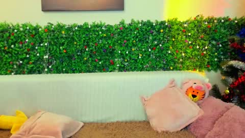 Snapshot of liya_gorgeous chatting on 12/26/24, 12:05 liya_gorgeous online show from 12/26/24, 12:05
