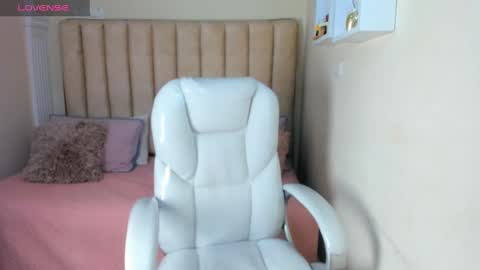 LIZ online show from 03/12/25, 12:10