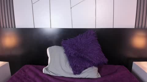 Snapshot of liz_goth chatting on 01/22/25, 12:49 Liz online show from 01/22/25, 12:49