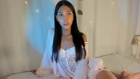 Liz Grant online show from 11/21/25, 11:03