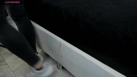 Liz  online show from 02/17/25, 12:05