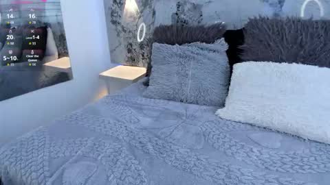 Liz  online show from 10/09/25, 12:03