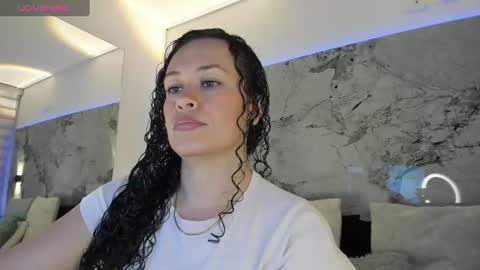 Liz  online show from 11/18/25, 10:41