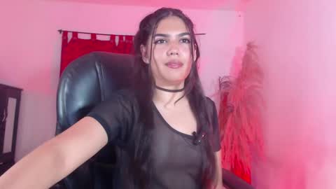 Snapshot of liz_raven chatting on 03/26/26, 01:22 Liz online show from 03/26/26, 01:22