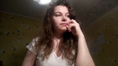 Molly online show from 04/19/26, 05:01