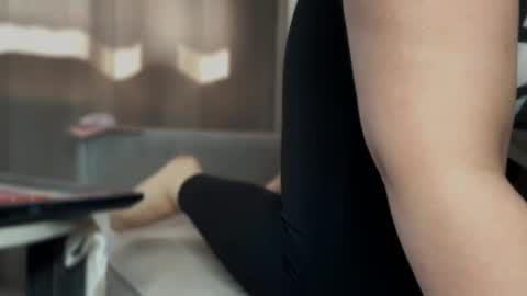 lizamartina online show from 04/17/26, 07:44