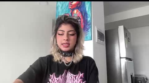 Lizeth online show from 12/03/25, 02:26