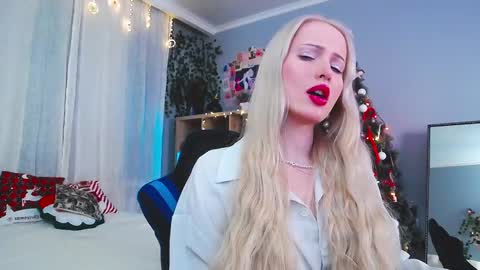 Lisa online show from 01/04/25, 11:48