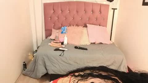 Snapshot of lizha_milf chatting on 06/24/26, 07:02 Lizha online show from 06/24/26, 07:02