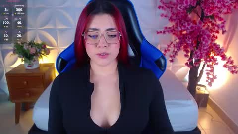 Snapshot of lizowenn_ chatting on 10/13/25, 07:25 LIZETH online show from 10/13/25, 07:25