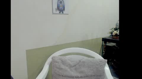 lizz1305 online show from 12/03/24, 04:50