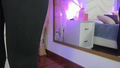 LIZZI online show from 04/17/26, 08:45