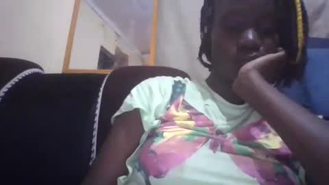 lizzie2020 online show from 06/24/26, 07:57