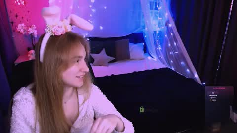 lizzie_boom online show from 12/04/25, 08:06