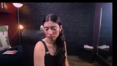 Lizzie online show from 10/01/25, 02:23