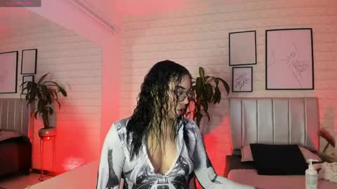  Lizzie  online show from 04/15/26, 12:01