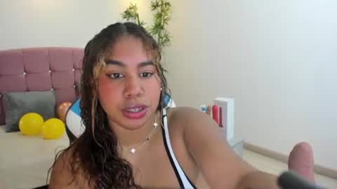 lizzie_williamss online show from 06/26/26, 04:17