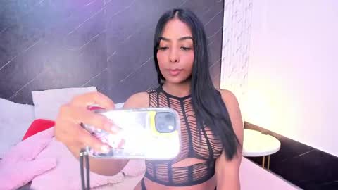 Snapshot of lizziierose chatting on 06/04/26, 12:22 I am Lizz online show from 06/04/26, 12:22