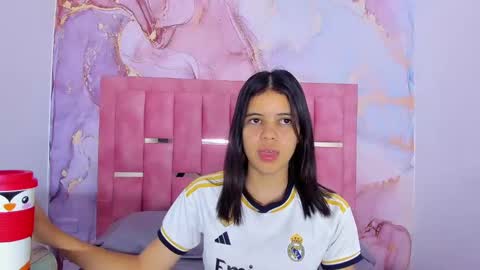 Snapshot of lizzmartin chatting on 12/19/24, 07:18 Sweet Lizz online show from 12/19/24, 07:18