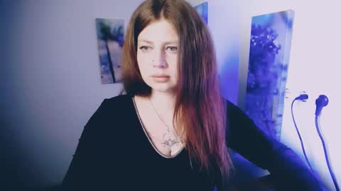 Lizzy3 online show from 04/16/26, 06:52