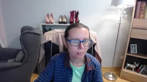 Lizzy online show from 09/26/25, 04:49